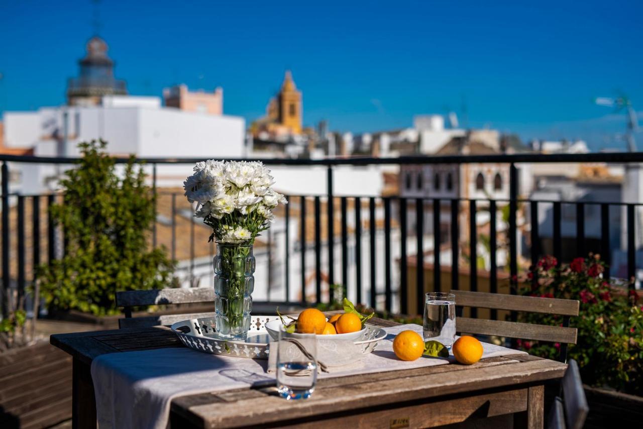Cathedral Luxury Studio, Swimming Pool And Cathedral Views Séville Extérieur photo