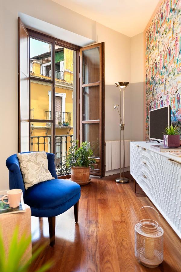 Cathedral Luxury Studio, Swimming Pool And Cathedral Views Séville Extérieur photo